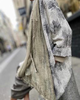 Rétrospective de l'été 2024...
#paris6eme #paris6 #saintgermaindespres #timelessstyle #timelesselegance #shoponline #julietteozouf #createur #artisanatfrancais #madeinfrance🇫🇷
